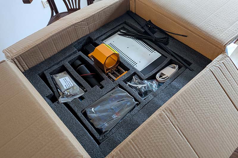 Lunyee 3018 Pro Ultra Packaging
