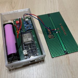 ESP32 Sensor Module with Solar Panel